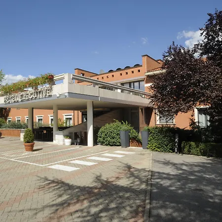 Executive Siena