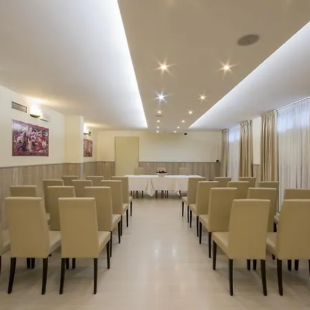 行政酒店