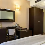 ホテル ホテルエクゼクティブ 4*