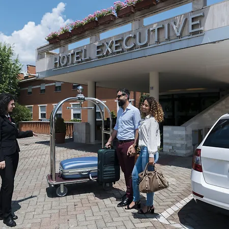 Executive Готель 4*