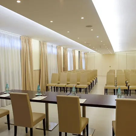 Executive Hotel
