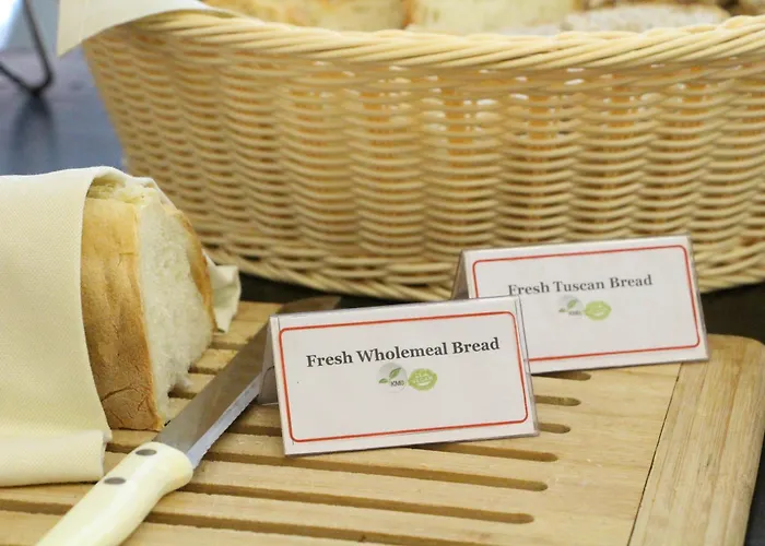 Отель Executive 4*