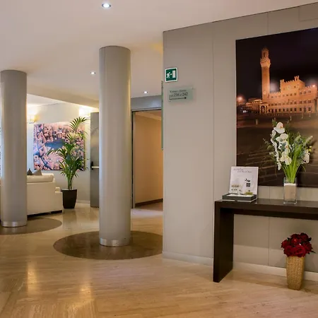 فندق Executive 4*