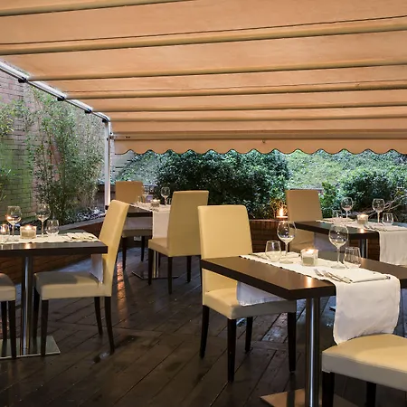 Готель Executive